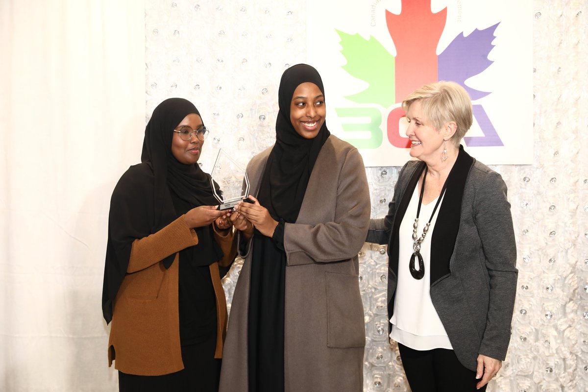 3cahub's tweet photo. #3CA held the #Rayi Micro grants project celebrations and awards ceremony. All #Youth project leads & their co leads were invited to partake in the celebrations. Community elders , youth & other Honorable guests attended to witness the creativity & innovation showcased by the youth that led the funded projects. This event concluded the #3CA #RAYI 2023/2024 Micro Grants funding cycle. Stay tuned for future funding announcement by following our social media pages & website.
@leaderstoday
#LeadersToday
#CanadaServiceCorps
#Toronto
#3cahub
#rayi