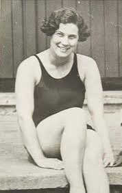 Valerie Latham was born in Cardiff 🏴󠁧󠁢󠁷󠁬󠁳󠁿 in 1912

She won two medals at the 1932 Olympic Games in Los Angeles, and 11 major
medals in international competitions. 

#InternationalWomensDay 

100welshwomen.wales/100-women/vale…