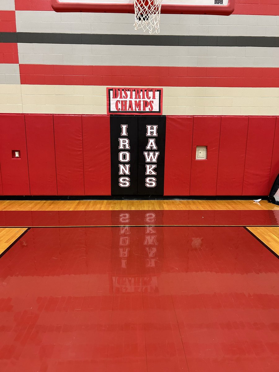 cgarr_62's tweet photo. Thank you Coach Alison Williams, Coach Patterson, @IJHgirls and @IJHboys for the opportunity to do this padding project for you.
#TRFacilityServices #ProtectivePadding #FacilitiesWork https://t.co/uayShqcA1l