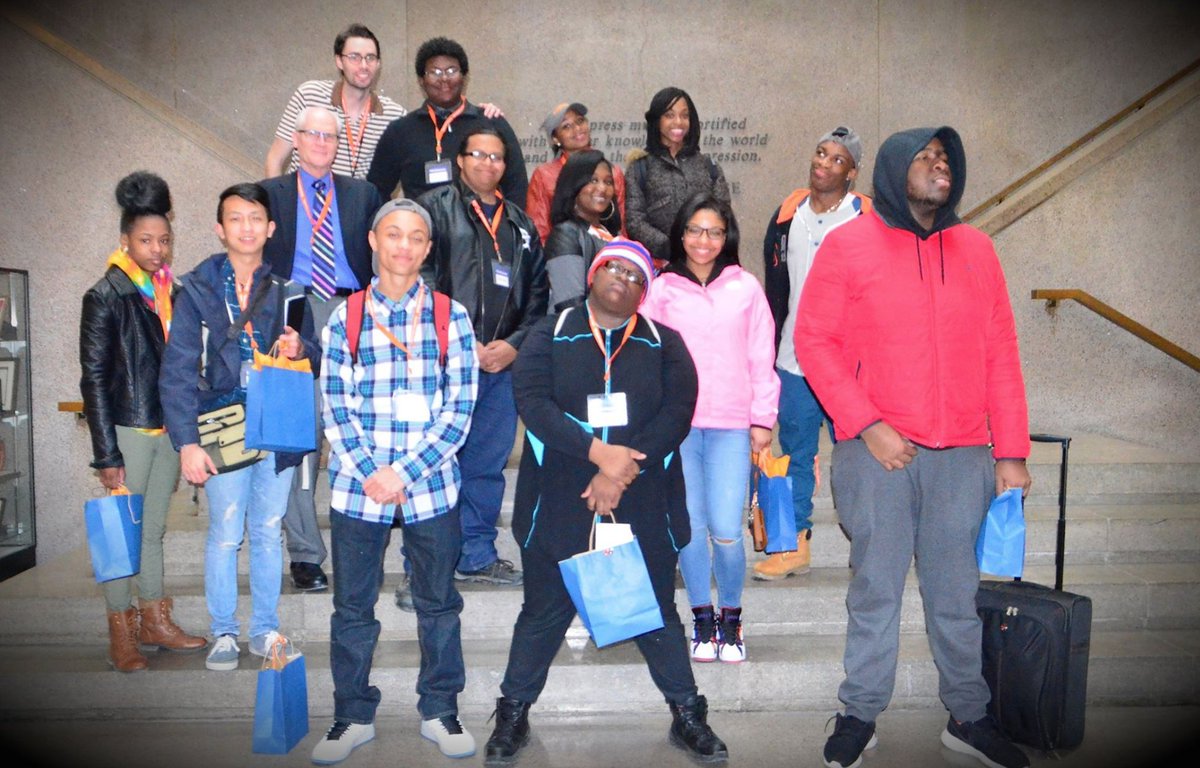 "ITC Media Memories"    

8 Years Ago - March 7th, 2016

"ITC Media is Newhouse Ready" day at <a href="/NewhouseSU/">Newhouse School</a> 

@SCSDCTE <a href="/SyracuseSchools/">Syracuse City School</a>