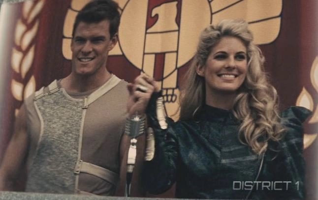 bitterrjuror's tweet photo. CT and Trishelle #TheTraitorsUS https://t.co/KdiCyHGRZA