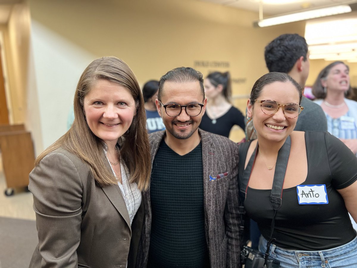 DukeDCID's tweet photo. Taking a study break to get to know #DukeMIDP community members 💙
Thanks to the @DukeSanford MIDP Student Council for hosting students, alumni and facstaff for the MIDP social soirée! https://t.co/igJexr9bby