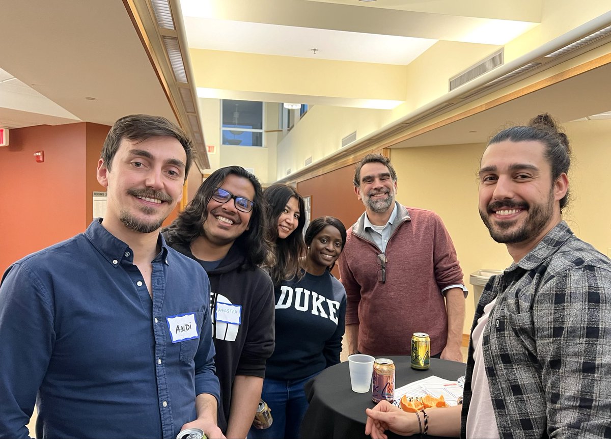 DukeDCID's tweet photo. Taking a study break to get to know #DukeMIDP community members 💙
Thanks to the @DukeSanford MIDP Student Council for hosting students, alumni and facstaff for the MIDP social soirée! https://t.co/igJexr9bby