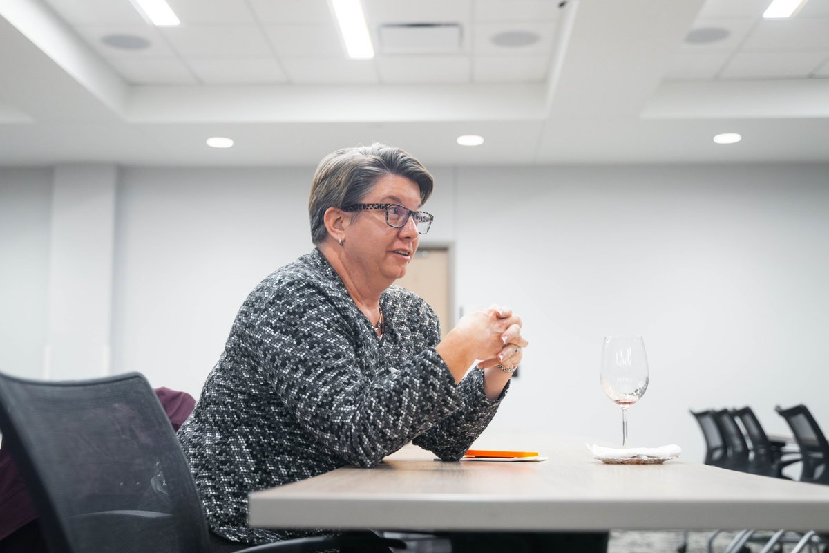 wbalrefaie's tweet photo. What a great and inspiring Fireside Chat with Dr. David Hoyt @CreightonSurg @Creighton @CreightonSOM @CHIhealth @commonspirit @SchenkelRachel @michael22joseph @ErinGillaspie https://t.co/mnYasdPkPi