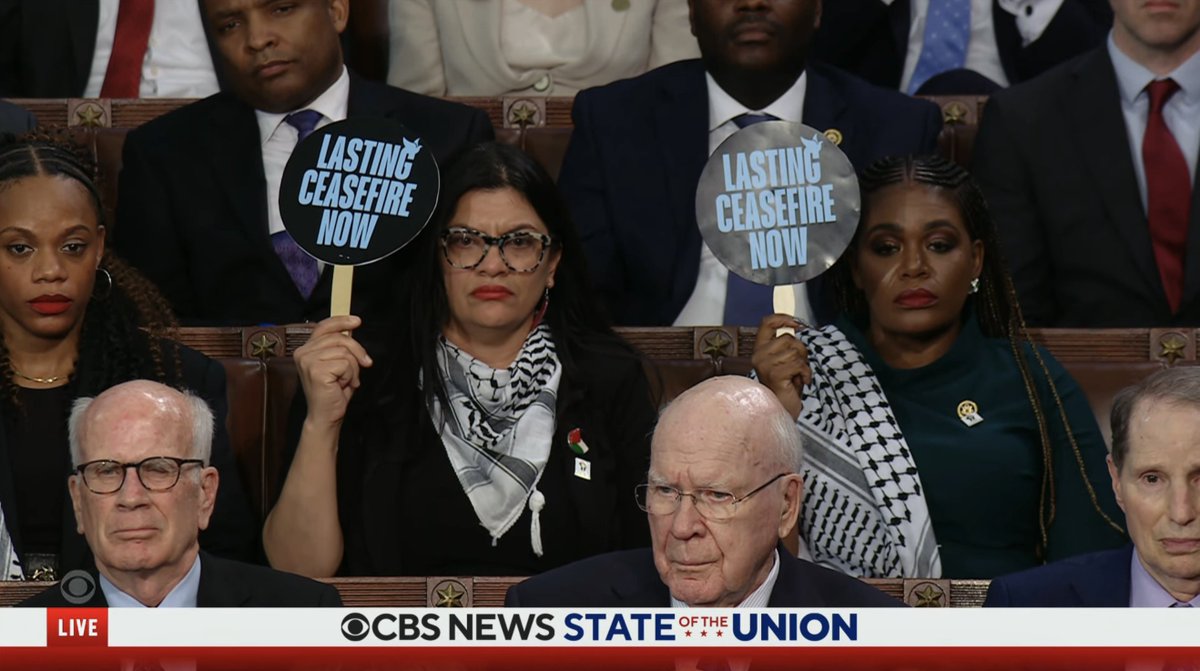 JordanUhl's tweet photo. https://t.co/WqnKDiaCMp

#SOTU https://t.co/U5HN9NBfBg
