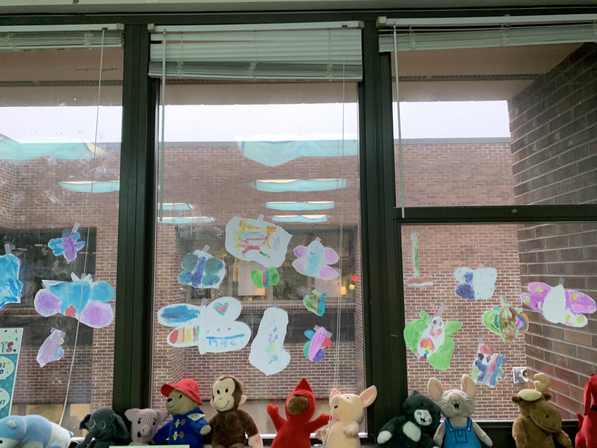 Taryn Jett (@missjettlex2) on Twitter photo We have been learning all about light and how light can affect the colors we see! We created butterflies using watercolor paint and shaving cream and have been tracking how the sunlight affects the vibrancy of the colors we see throughout the day! <a href="/lexingtonelemsc/">Lexington Elementary School</a> <a href="/LexingtonOne/">Lexington County School District One</a> We have been learning all about light and how light can affect the colors we see! We created butterflies using watercolor paint and shaving cream and have been tracking how the sunlight affects the vibrancy of the colors we see throughout the day! <a href="/lexingtonelemsc/">Lexington Elementary School</a> <a href="/LexingtonOne/">Lexington County School District One</a>
