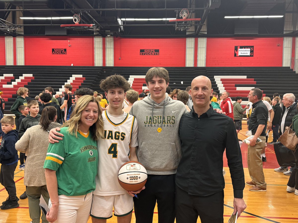 Ashwaubenon Boys Basketball tweet media
