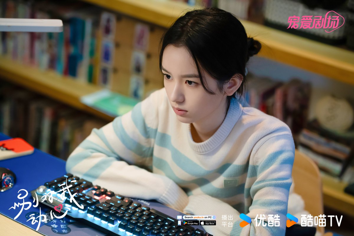 YoukuOfficial's tweet photo. #EveryoneLovesMe Buying milk tea, setting exclusive password, Gu Xun tried his best to make Yue Qianling happy after his real identity was revealed. Stay tuned to YOUKU at 18:30 (UTC+8) tonight to see how Gu Xun apologizes in various way! #LinYi #ZhouYe (No particular order, sort alphabetically by last name)
📺Watch【Everyone Loves Me】on YOUKU APP 👉
https://t.co/6iXzfnppDJ
Enjoy watching full episodes of 【Everyone Loves Me】 on YOUKU TV.
#YOUKU #优酷