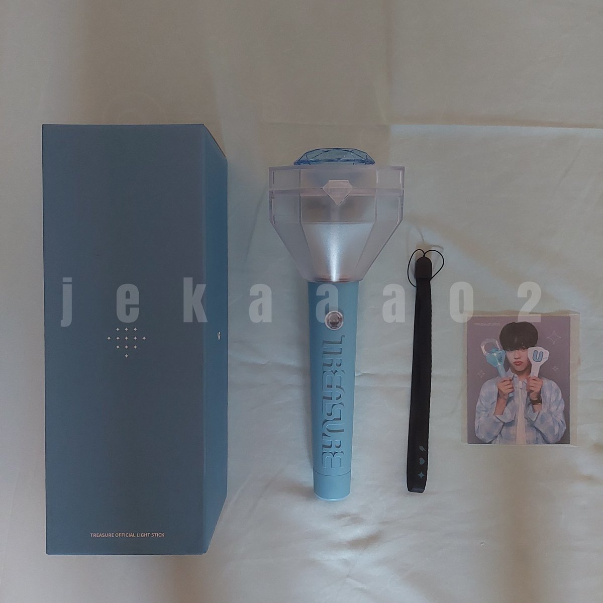 jekaaa02's tweet photo. help rt❣️

WTS // WANT TO SELL 

TREASURE LIGHT STICK + POB INSADONG JAEHYUK
— preloved
— blm pernah dibawa konser
✅️ BLUETOOTH
✅️ CONNECT APLIKASI
✅️ UPDATE MUSIC

🏠 Dom Cirebon
🛍 Shopee
📩 Info Lanjut via DM

[tag; WTS TREASURE LIGHTSTICK PRELOVED ] https://t.co/TfEBuiQ43g