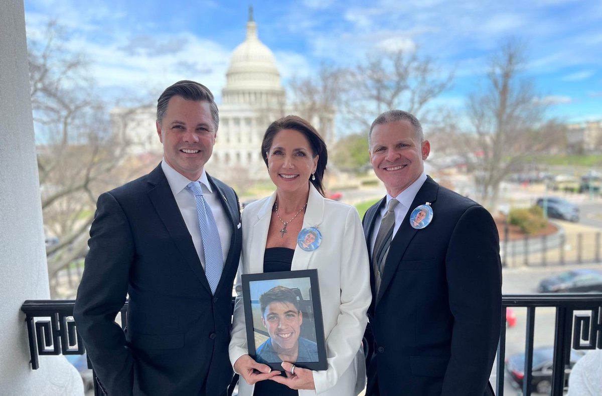 This Administration is responsible for the worst humanitarian & drug crisis our country has ever faced. I brought a photo of Sebastian, a 17-year-old from Des Moines who died b/c of fentanyl poisoning, on the floor as a reminder of the tragic costs of their open-border policies.