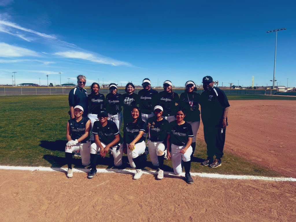 scorpionsftball's tweet photo. Great win today over a tough Jefferson team 17-12. With this win the girls are now tied for most wins in the teams history.They aren’t done yet! Lots of work to be done but a great start to a net era of Horizon Scorpion Softball!! #allout #allheart #allin #scorpionstrong #reptheh https://t.co/zgb72eLztj