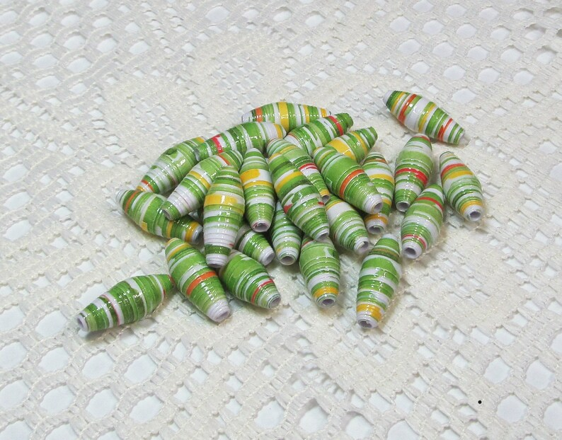paperbeadboutiq's tweet photo. Paper Beads, Loose Handmade Jewelry Making Supplies Craft Supplies Barrel Green, Yellow and White https://t.co/nvJxM2CGmE via @Etsy #springbeads #paperbeads #handmadebeads #jewelrymakingbeads #craftbeads https://t.co/BDe2oqIEyb