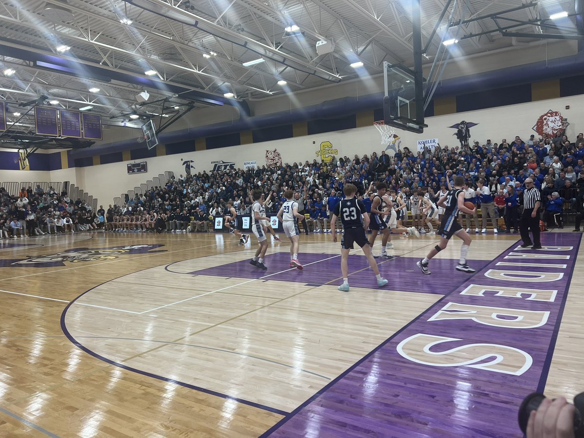 Congratulations to the Blue Bombers on their sectional semi final win! The Blue Bombers move on to face Kenosha St. Joseph. The game will take place in Oconomowoc at 1:00 on Saturday. Tickets will be online sales. We will post the online sale link when we get it.