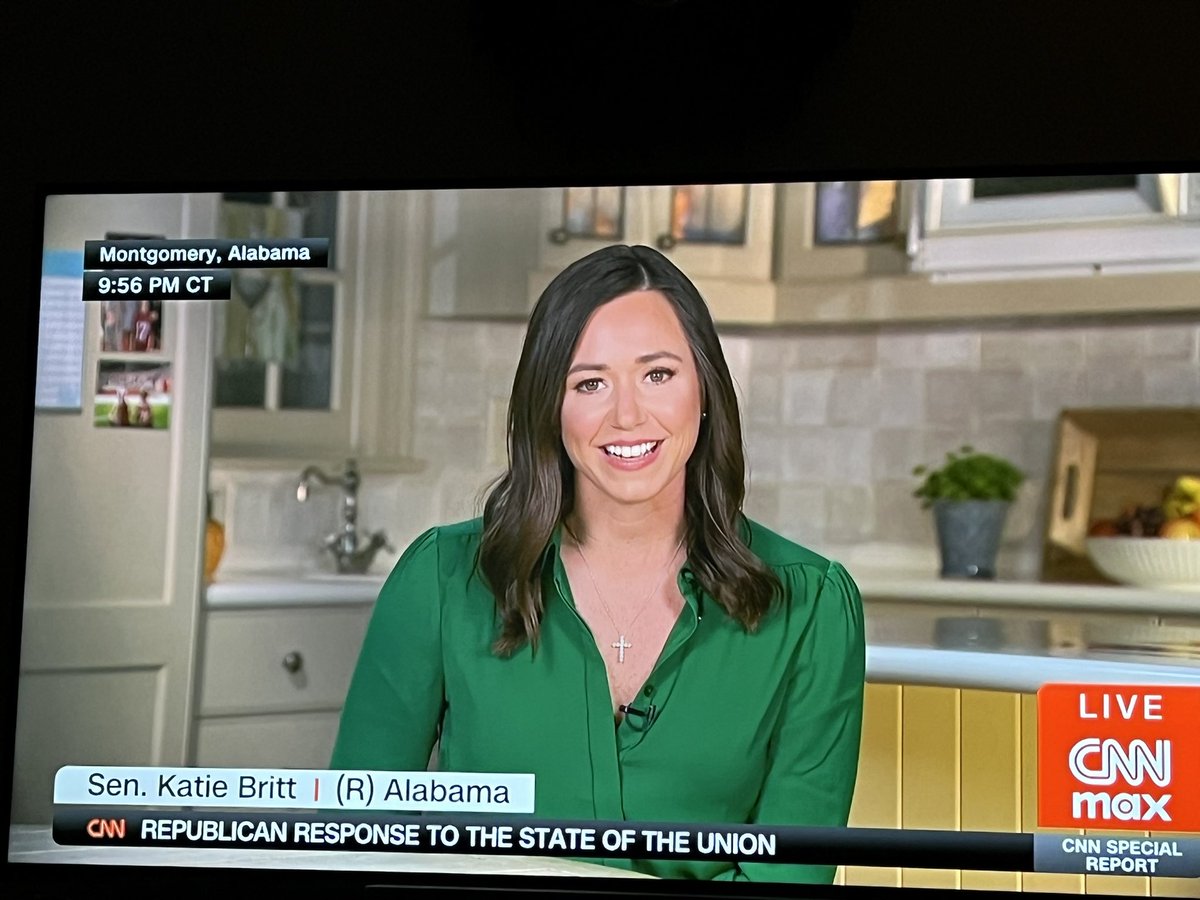 Who let the commanders wife talk? 😂🙄

#gilead #handmaidstale #SOTU2024 #SOTU24 #StateOfTheUnion #katiebritt