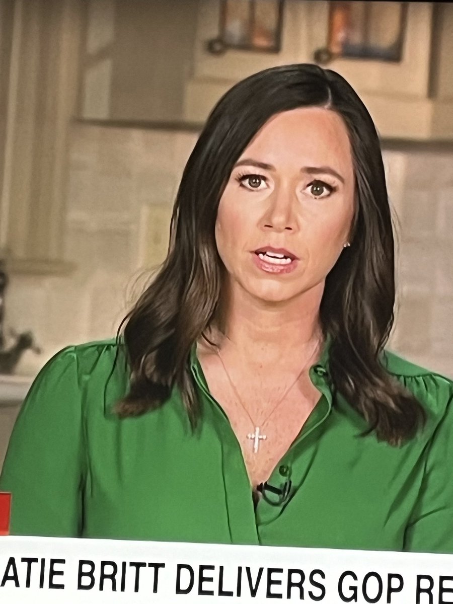 KellyFAFO's tweet photo. A 12 year old was sex trafficked….you gonna let her get the healthcare she needs? What if she’s pregnant? Apparently your party is ok with making her carry to term?
#Condescending
#GOPLiesAboutEverything
#GOPTraitorsToDemocracy
#STOTU #Biden https://t.co/00MghqVayX