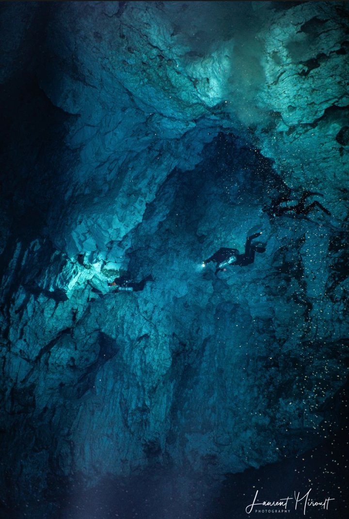 RobNeto_Author's tweet photo. The wall
Photo by Laurent Miroult
#cavedivinggreece #cavediving #caveexploration #cavedivingphotography #caves #Greece #greekcaves #beyondthegrate #robneto #intothedarknessbeyond https://t.co/BukrhtXpHN