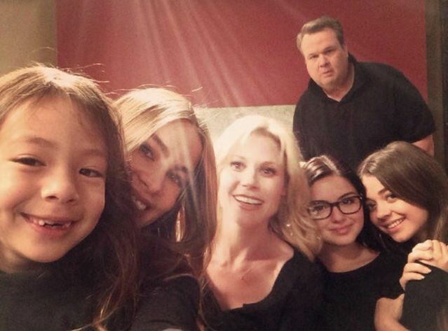 feliz dia das mulheres
com as mulheres de modern family