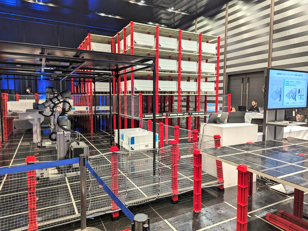 kmoriyama's tweet photo. パナソニックコネクトとラピュタロボティクスによる発表会終了
思っていたよりも大きな話でした https://t.co/B4elTHFa7n