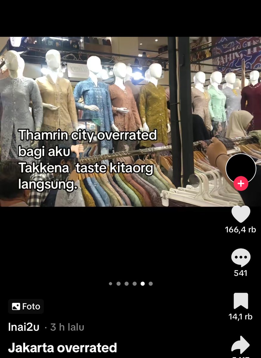 txtdrjkt's tweet photo. minimal ke jkt bawa duit banyak kak baru bilang gini:( https://t.co/WxNg5GNB0f