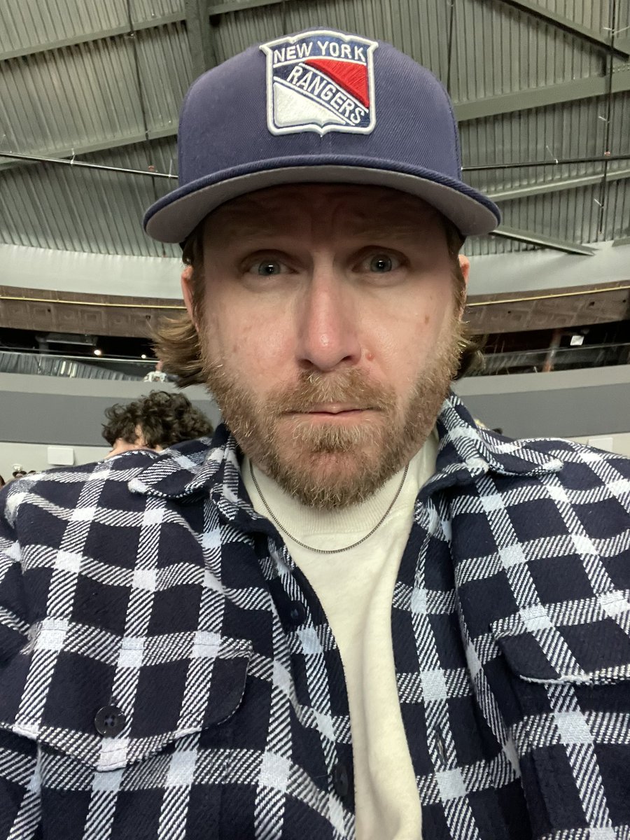 Mattheius2783's tweet photo. Never too early to start killing some tall boy #BudLights for the #108Tourney
#BudManSinceIWas12
#LetsGoHawks https://t.co/PNcv3gAl9f