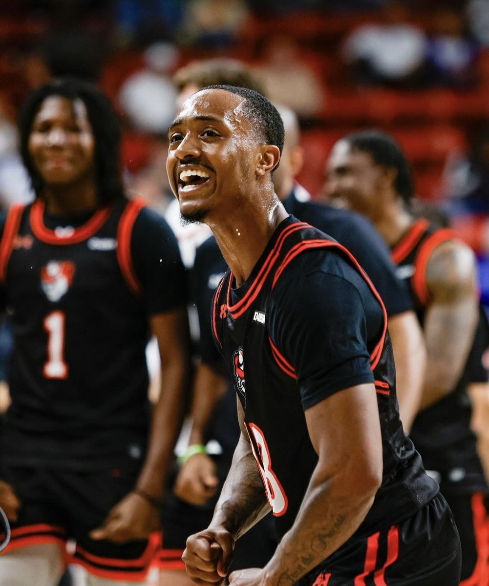 SportsofSHSU's tweet photo. Jaden Ray had the best game of his career on the biggest stage.
So cool to see for a guy who has fought through so much the last 2 years.
14 Points
6 Rebounds
8 Assists
3 Steals https://t.co/9negQWo1CJ