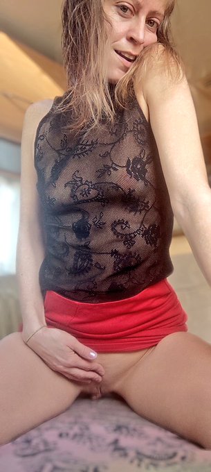 Buon inizio fine settimana #ViernesDeSeducci&oacute;n #fridaymorning  #Supervivientes  pesciolini ci siete,<a href="/tag/viernesdeseducci%C3%B3n"class="tags">#ViernesDeSeducci&oacute;n</a><a href="/tag/supervivientes"class="tags"><span>#supervivientes</span></a><a href="/tag/fridaymorning"class="tags"><span>#fridaymorning</span></a>