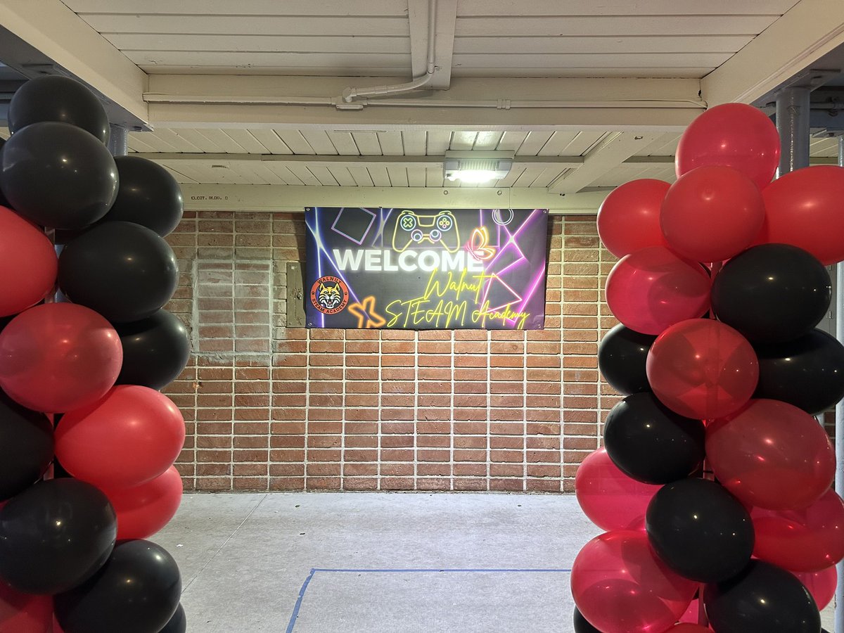 egarcia505's tweet photo. Fun night visiting @SteamWalnut for Open House. First time as a guest and not a teacher. Lots of great work to be seen in the classrooms. #LHCSD https://t.co/ssxfqqbE5V