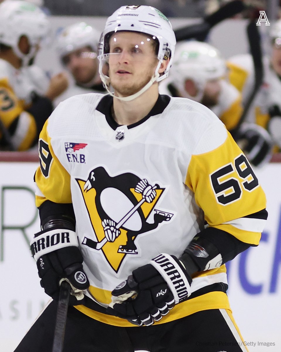 Jake Guentzel is a Hurricane, according to <a href="/PierreVLeBrun/">Pierre LeBrun</a>.

Carolina is sending Pittsburgh a conditional first-round pick that becomes Philly's second rounder if the Canes do not make the Stanley Cup Final.