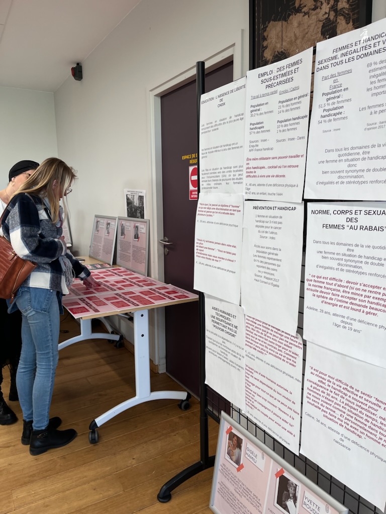 Quelques photos de notre semaine des droits des Femmes !
Des échanges, de la culture, de la mise en beauté et bien plus !
Aujourd'hui, présent à la Maison du Campus de Charleville-Mézières !
#Femme #8mars