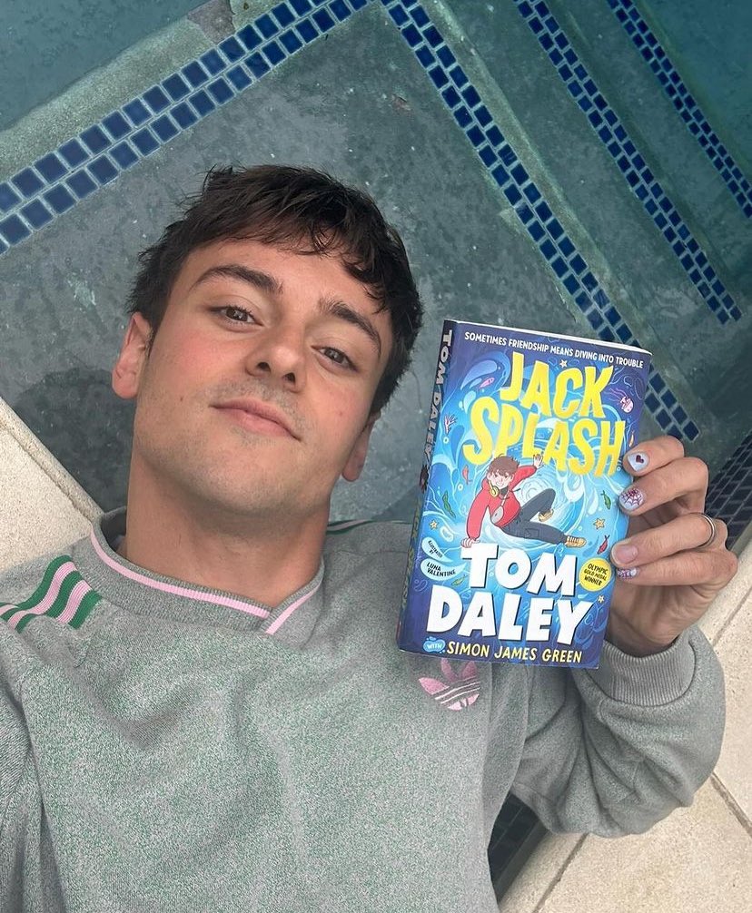 love_nilla's tweet photo. 📚 Tom new book -> https://t.co/aP6yanyHXG . #jacksplash https://t.co/Wlbo0MIMO6