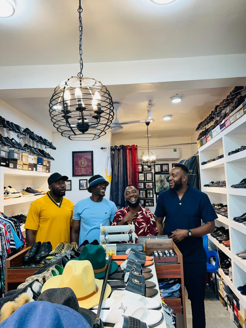 They Have The Best Outfits You'll Ever Get In Town Chale

#BillionairesAvenue

Located At Ashongman Estates Mangoase Bustop 

Call 0242205146