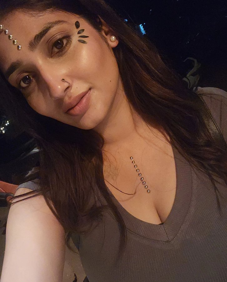 GII-ut-asAAO2n8?format=jpg&name=900x900