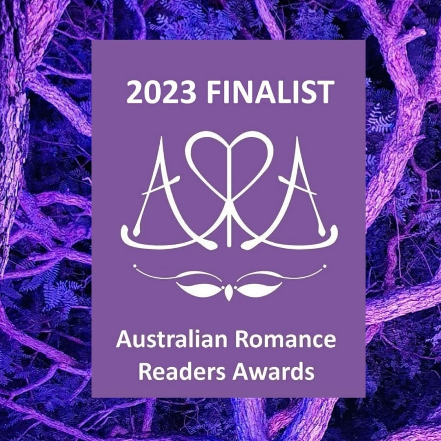 It's the @ARRAinc Gala Dinner tonight and Crowned for the King's Secret is nominated for favourite short contemporary (category) romance and the Behind the Palace Walls trio as favourite continuing series. I wish everyone nominated, the best of luck! @HarlequinBooks @MillsandBoon