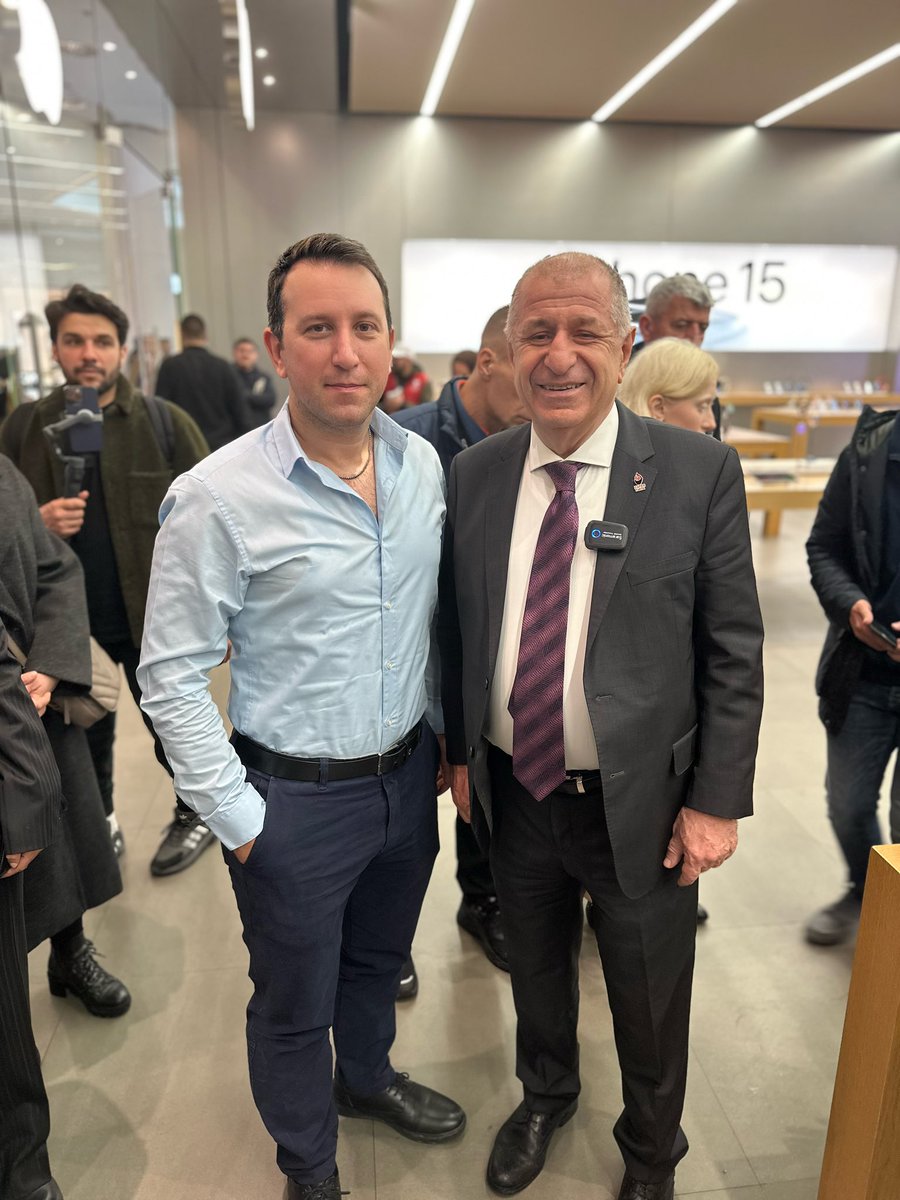 Nasılsınız dedim, “şu sığınmacıları gönderirsem daha iyi olacağım” dedi 😎 <a href="/umitozdag/">Ümit Özdağ</a>