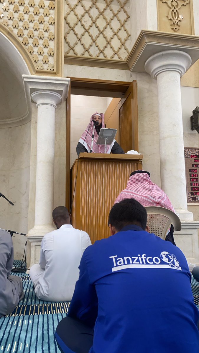 o2a1_'s tweet image. اللهُم في يوم الجُمعه، آجمعنَا في دارٍ لا يتغَير جمالَها ولا يُفنَى نعيمُها ولا يُبلى حُسنها، ياربّ أرزقنا جنتُك