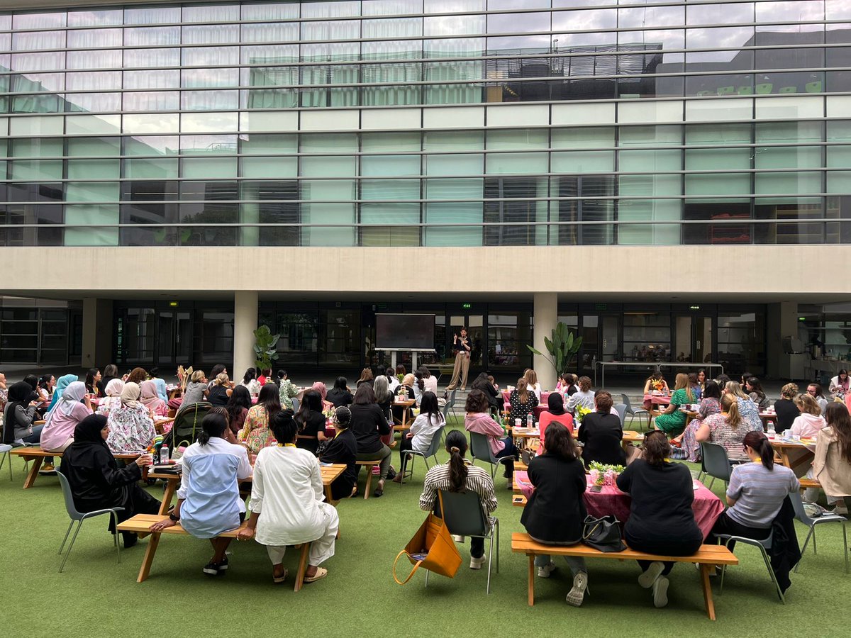 Hartland International School Libraries tweet media