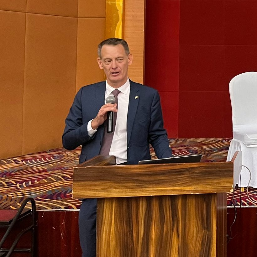 AddisIlo's tweet photo. Speaking at #InternationalWomensDay Celebration today, @SweinEthiopia @Sida Deputy Head Mr. Stefan Roos said:

"Sweden🇸🇪 prioritizes job creation and decent work for Women". 

1/3
#InvestInWomen https://t.co/zywoORulcf