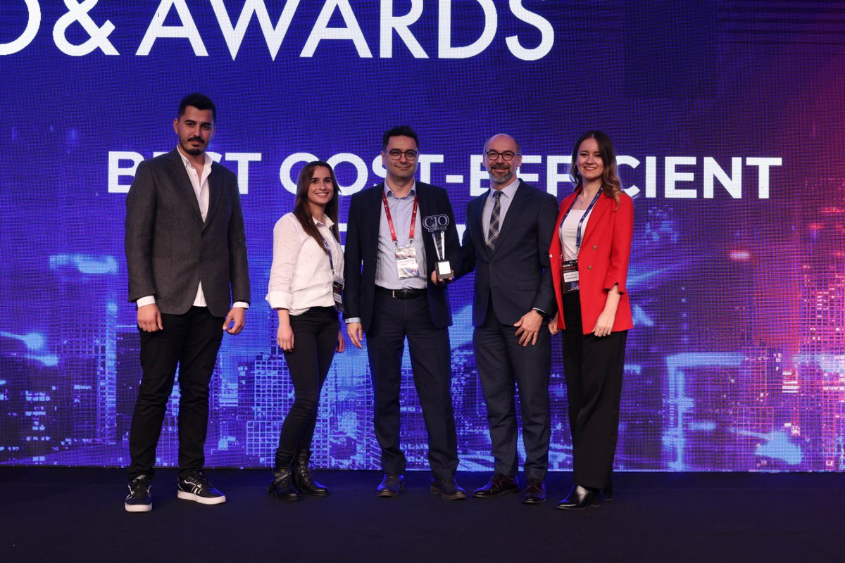 Future of Clouds & AI Awards ödüllerinin kazananları belli oldu! Törende; @boyneronline “CIO Of Year”, @UludagIcecek “Best Cost Efficient Project”, @arabamcom “Best Technology Project” ödülüne layık görüldü. Ödül alan müşterilerimizi tebrik ediyoruz!