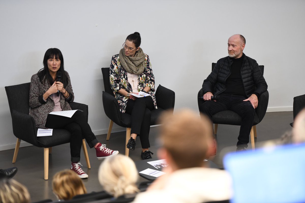 PERI#WORK tweet media