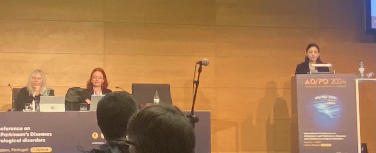 Wonderful talk from ⁦@Lisi_FA⁩ ⁦@ElzHead⁩ The best celebration of Woman Day 😀 #ADPD2024 Vasculature is altered in Down syndrome with Alzheimer’s disease.