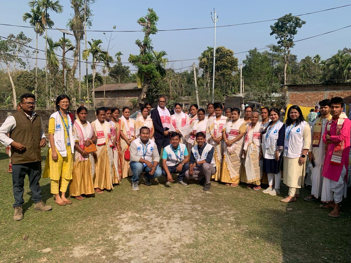UNOPS_India's tweet photo. Assistant Commissioner @UdeshnaSarma addressed the gathering mentioning the importance of water and role of women in @jaljeevan_ .
@UNOPS country manager @vinodmishra_UN, Executive Engineer, IEC Specialist, Block Program Manager were also present at the event. @DenmarkinIndia https://t.co/vqUi8B6MBT