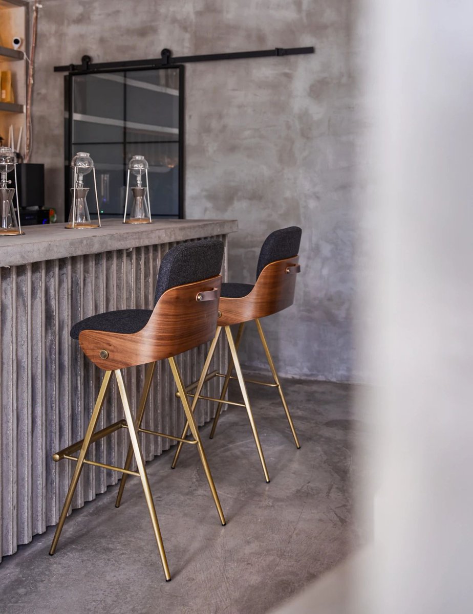 hqihu1's tweet image. MORNINGSUN&amp;amp;PAIX
In this cooperation between MORNINGSUN &amp;amp; PAIX restaurant, the designer Vivi chose Kingfisher Chair, Rock dining chair and E-Collection bar chair as the main furniture of the project
gzyezhifurniture.com
#Charis #Stools #Bartables #Desks #furniture #decoration