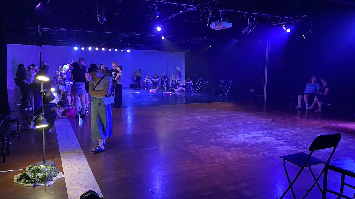 brunx3056's tweet photo. Melbourne Dance Centre. As Things Go. https://t.co/CwxwsjIjFk