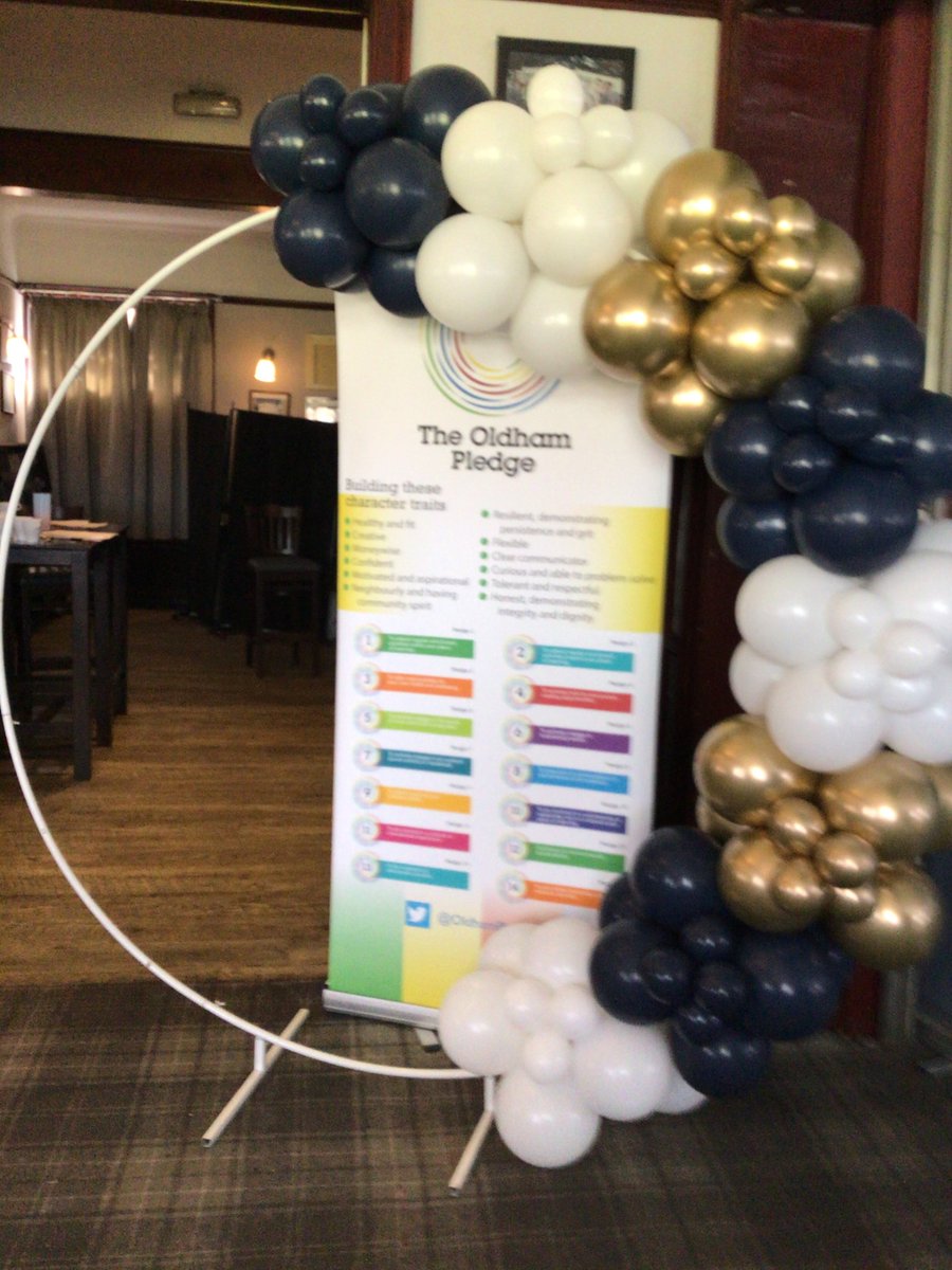 RoundthornCP's tweet photo. Year 5 had a wonder time at the Careers Fayre put on by @oldhampledge
They learnt so much about possible careers and different roles people play in a business and the amount of successful, amazing business in Oldham. #proud #pledge5 #oldham #inspired https://t.co/uFWcdT3Vk2