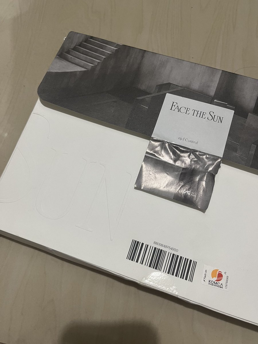 kyeomkwon's tweet photo. Seventeen Face the Sun ( control ver. )
   ⁃ ₱100
   ⁃ unsealed album

Inclus:
PB + CD  

# wts lfb scoups jeonghan joshua jun hoshi wonwoo woozi dk the8 mingyu vernon seungkwan dino seventeen svt https://t.co/23Q2fFviMN