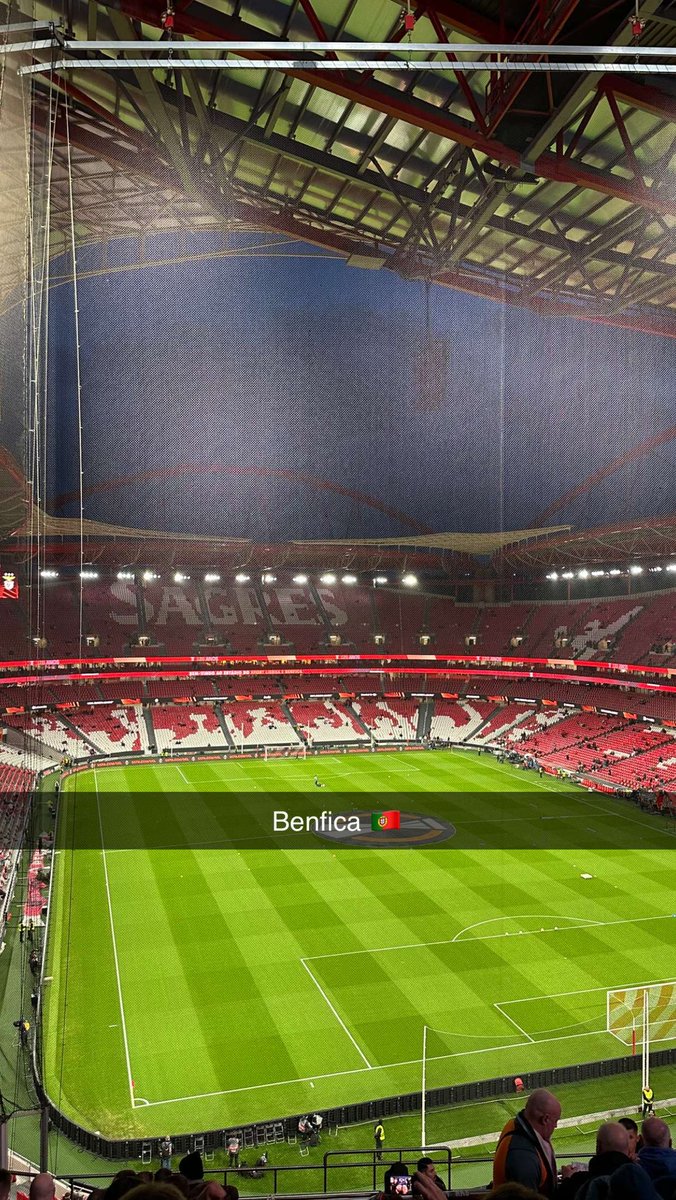 GConn1's tweet photo. What a trip again, it’s unfortunate we didn’t come back with a lead next week but it was well worth it. Follow follow Glasgow Rangers 🤝🏻🇬🇧 https://t.co/V97S0i4U39