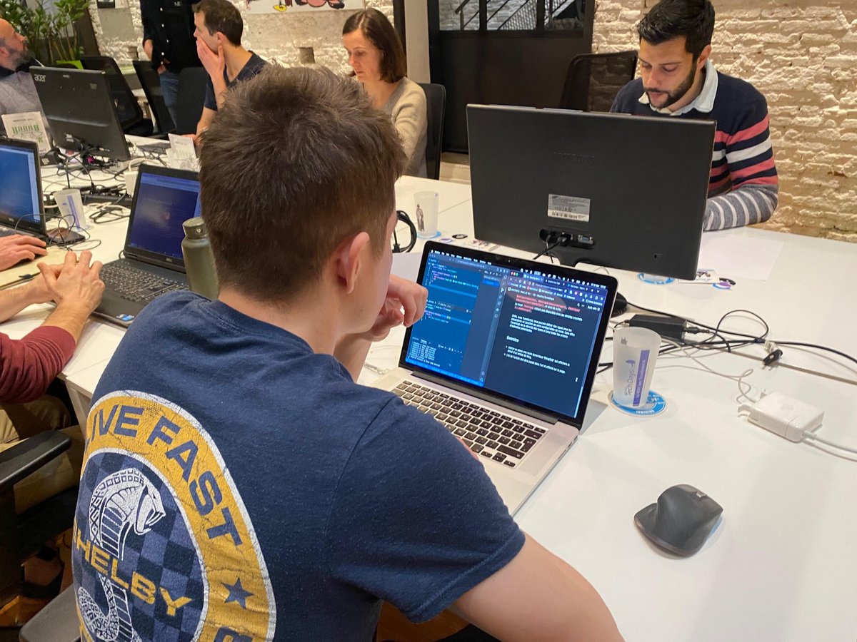 Les 2 équipes planchent dur sur les exos du matin 👨‍💻👩‍💻 ! Merci aux coachs <a href="/Wykks/">Guillaume de Jabrun</a> <a href="/benoit_elamrani/">Benoit El Amrani</a> pour toute la préparation 🙏😉
Merci pour l'accueil @HarryCoworking !
<a href="/nextjs/">Next.js</a> <a href="/QwikDev/">Qwik</a> #MonkeyTechDays #mktd12 #mktd #toulouse