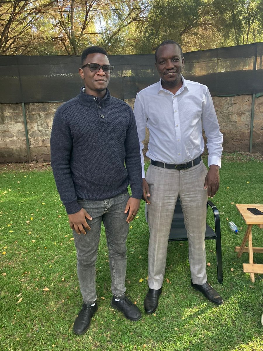 Isaac_Otwoma's tweet photo. Another person I can add to my list is Gov. Simba Arati; even the president is afraid of him. 
...very composed. https://t.co/UekjvWoOFe