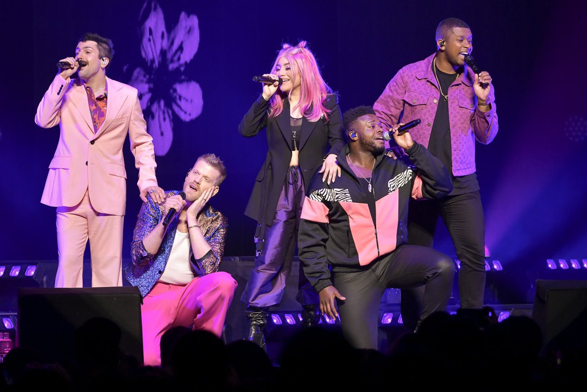 PTXofficial_JP's tweet photo. ~⏳Throwback 2023~

昨年の3/8は<#ペンタトニックス THE WORLD TOUR 2023>大阪公演開催日🇯🇵

3年ぶりのジャパン・ツアー初日を華々しく飾り、3/14の名古屋まで計4公演を完走しました✨

皆さまにとって印象深かったシーンは何ですか？💗

🎧セトリ再生
→https://t.co/WI8ET4ZM4o

📸Kazumichi Kokei https://t.co/IAACwsgYmK
