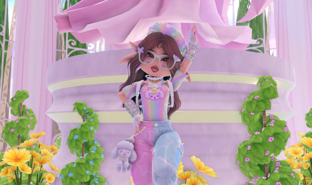 My outfit with the new set <3

#royalehigh #royalehighoutfits #rh #royalehighset #royalehighnewset #starlightset